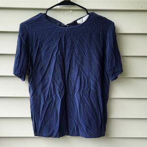 The limited 100% silk short slevee top